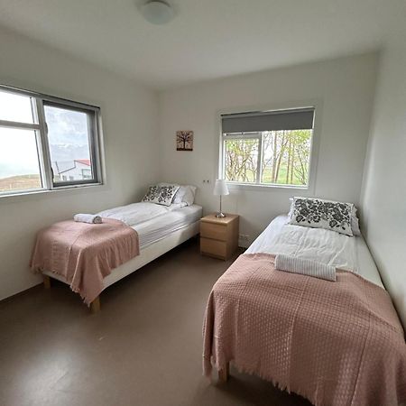 Sythra-Skoerthugil Guesthouse Varmahlid  Bagian luar foto